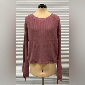 Moon & Madison lace-up sleeve sweater -M